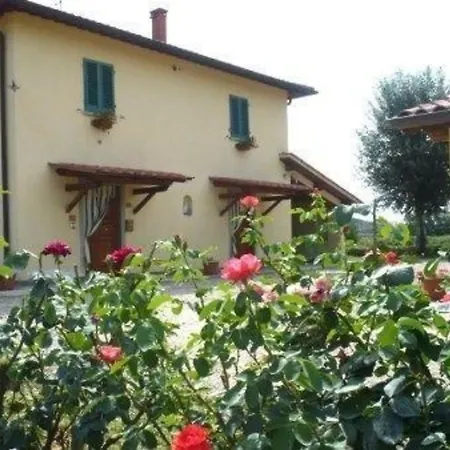 Charmantes Ferienhaus In Piani Della Rugginosa Mit Grossem Garten Holiday home Reggello